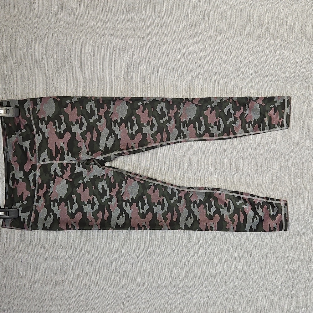 Fabletics Ladies sz s camouflage leggings